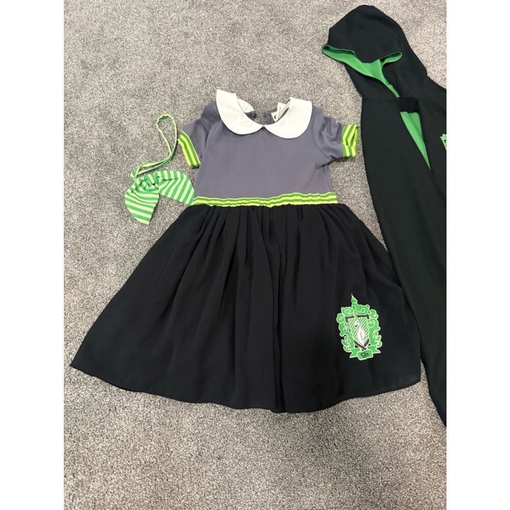Taylor Joelle Harry Potter Slytherin House Cape Set Sz 6 - Picture 5 of 7